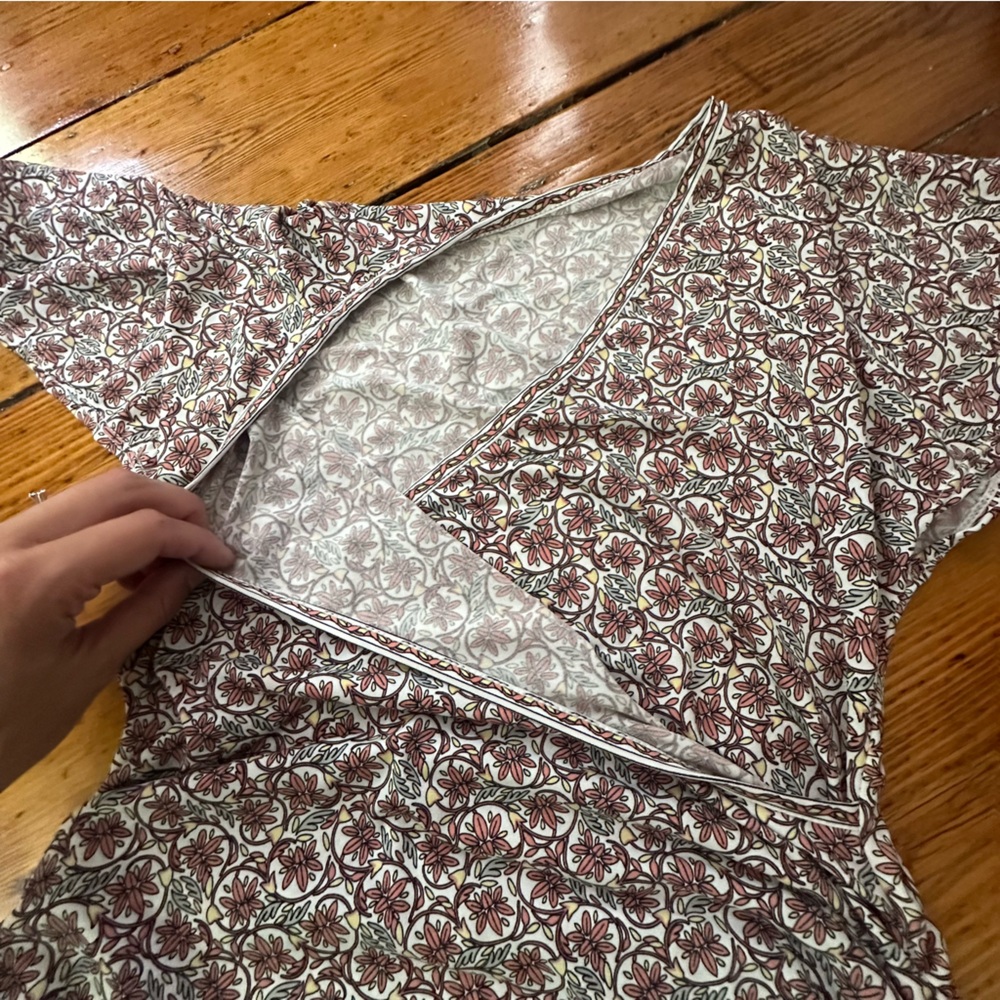 Fun Patterned Wrap Shirt - Picture 3 of 4